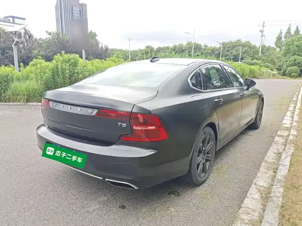 Volvo S90 2017