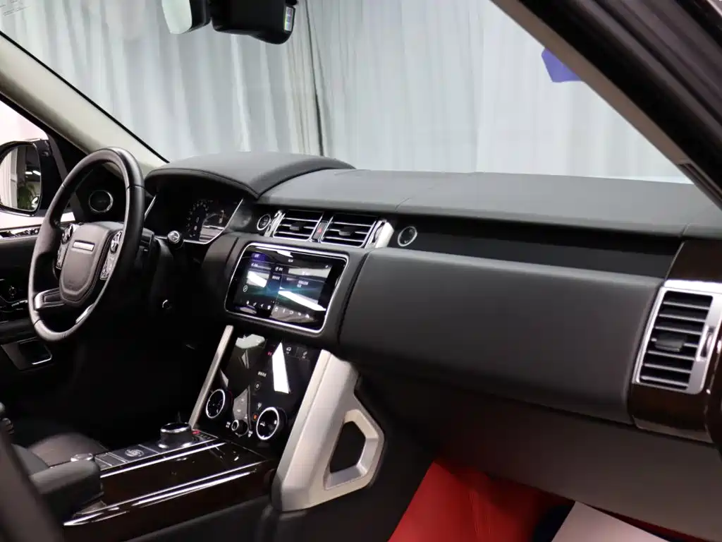 Land Rover Range Rover 2021 — фото 19