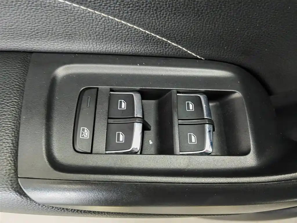 Roewe i6 Classic 2020 — фото 9