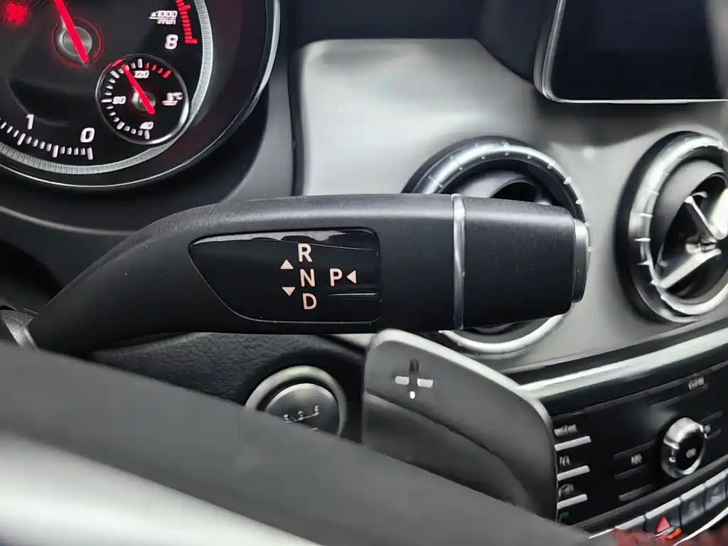 Mercedes-Benz CLA 2018 — фото 13