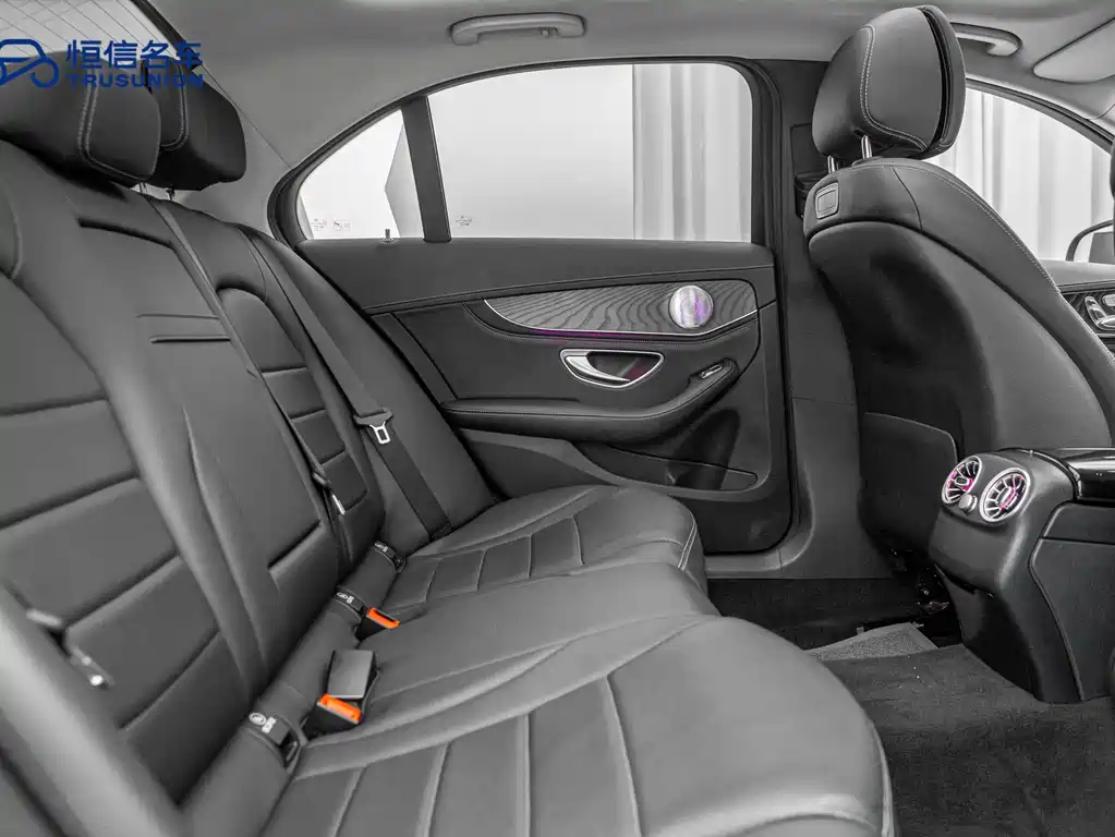 Mercedes-Benz C-Class 2018 — фото 15
