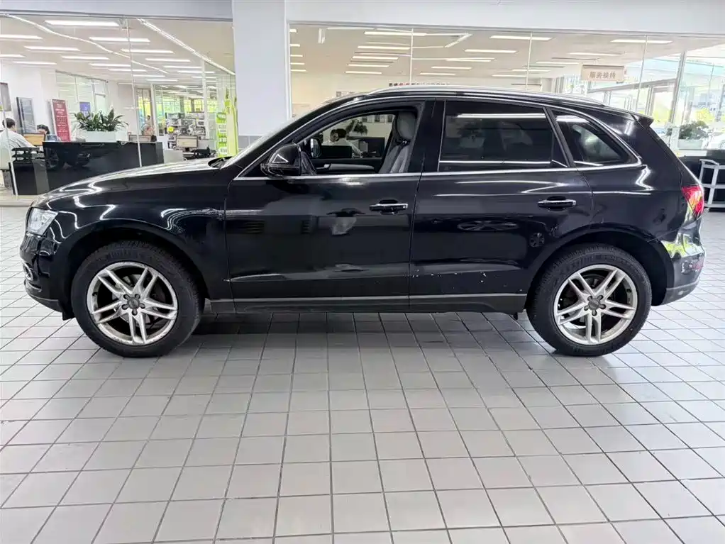 Audi Q5 2017 — фото 3