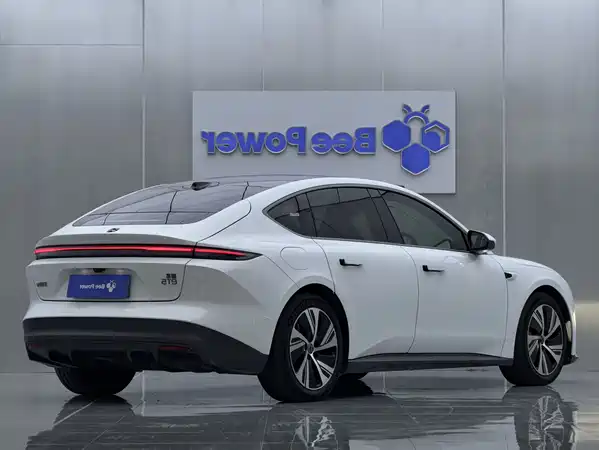 NIO ET5 2022