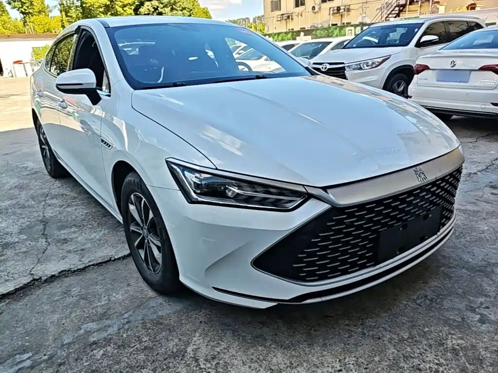 BYD Qin PLUS 2022 — фото 4