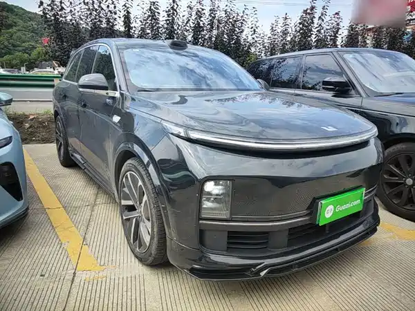 Li Auto L8 2024