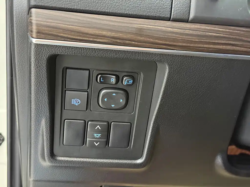 Toyota Prado 2019 — фото 24