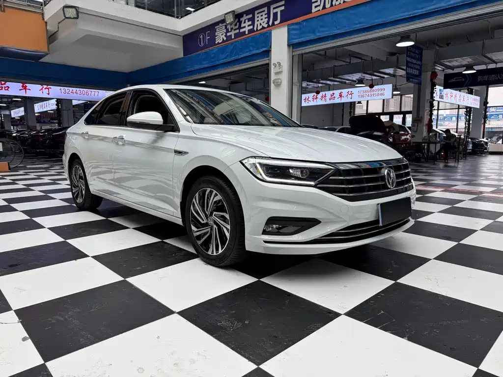 Volkswagen Sagitar 2021