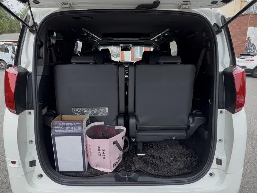 Toyota Alphard 2019