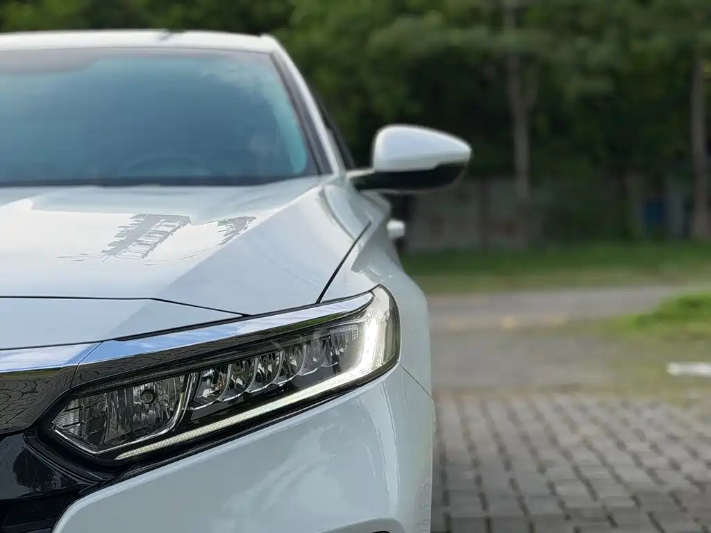 Honda Accord 2020 — фото 19