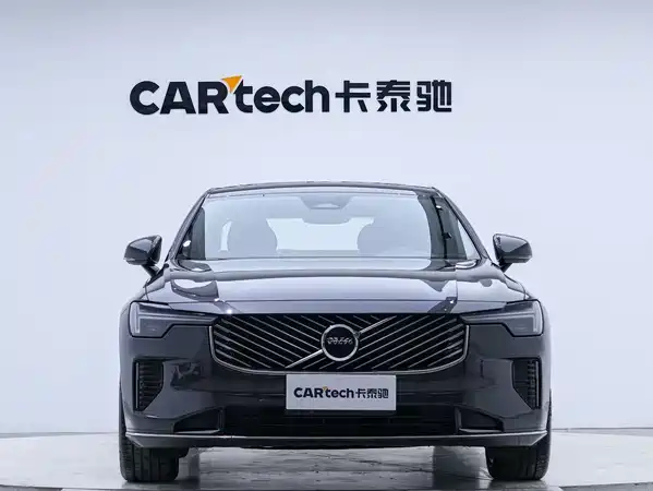 Volvo S90 2025