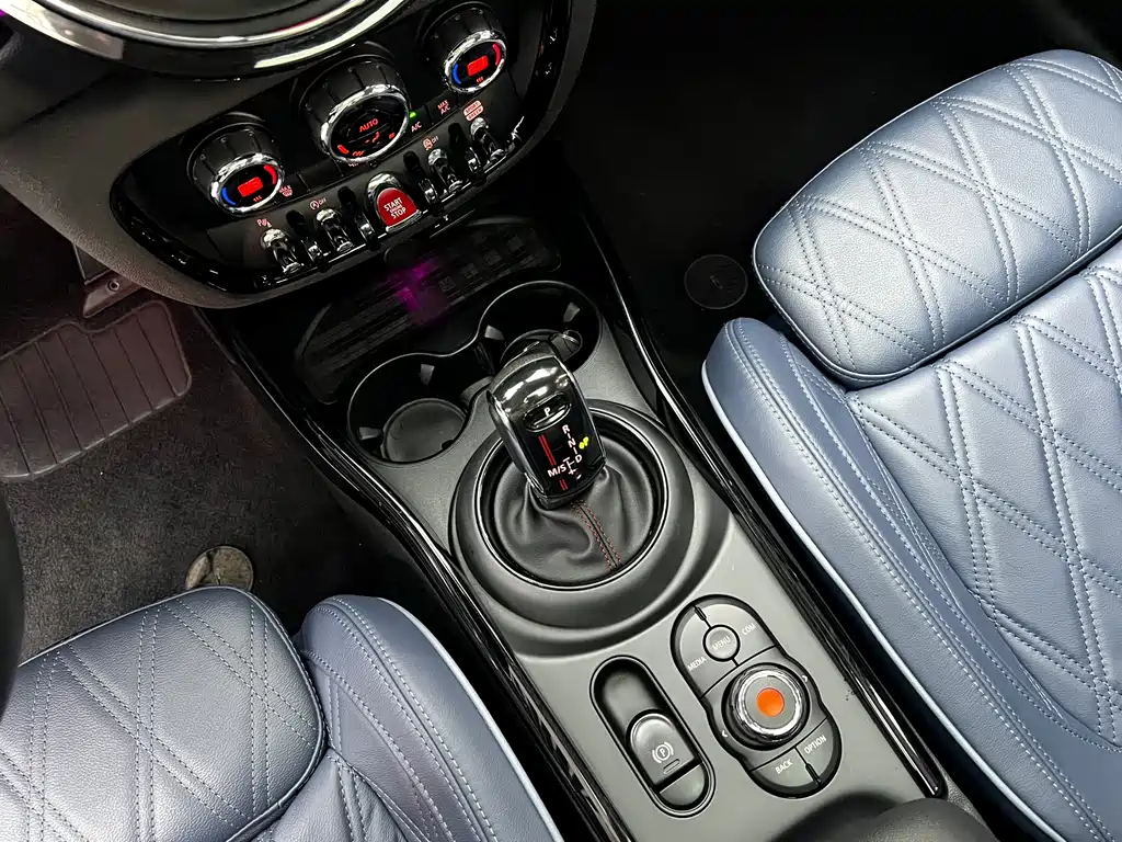 MINI Clubman 2020 — фото 15
