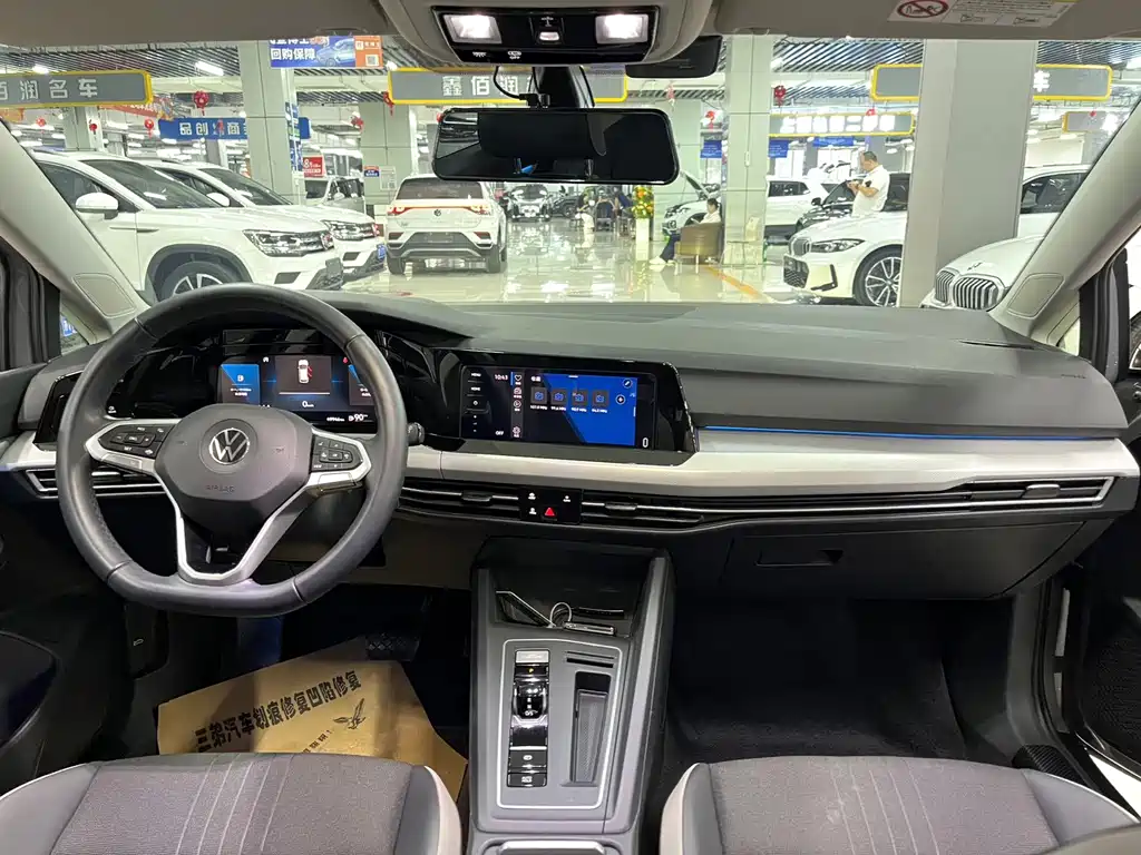Volkswagen Golf 2022