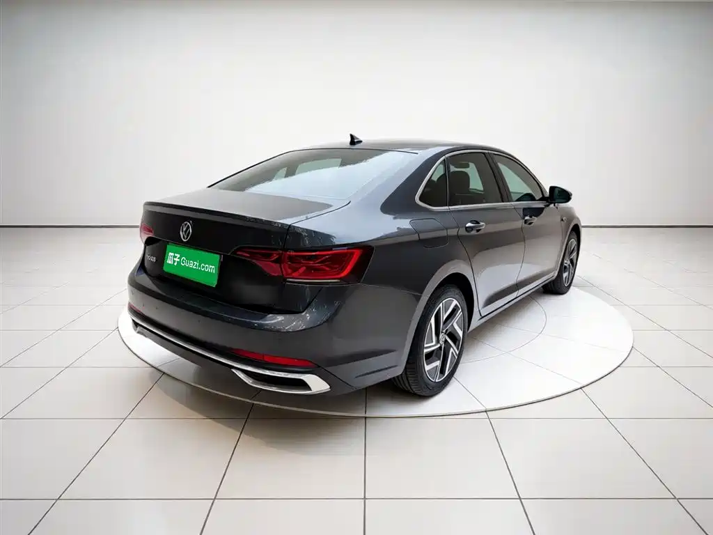 Volkswagen Sagitar 2023