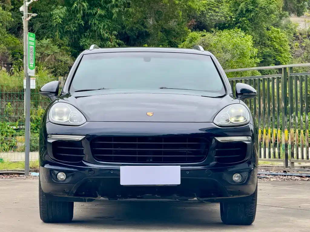 Porsche Cayenne 2017 — фото 2