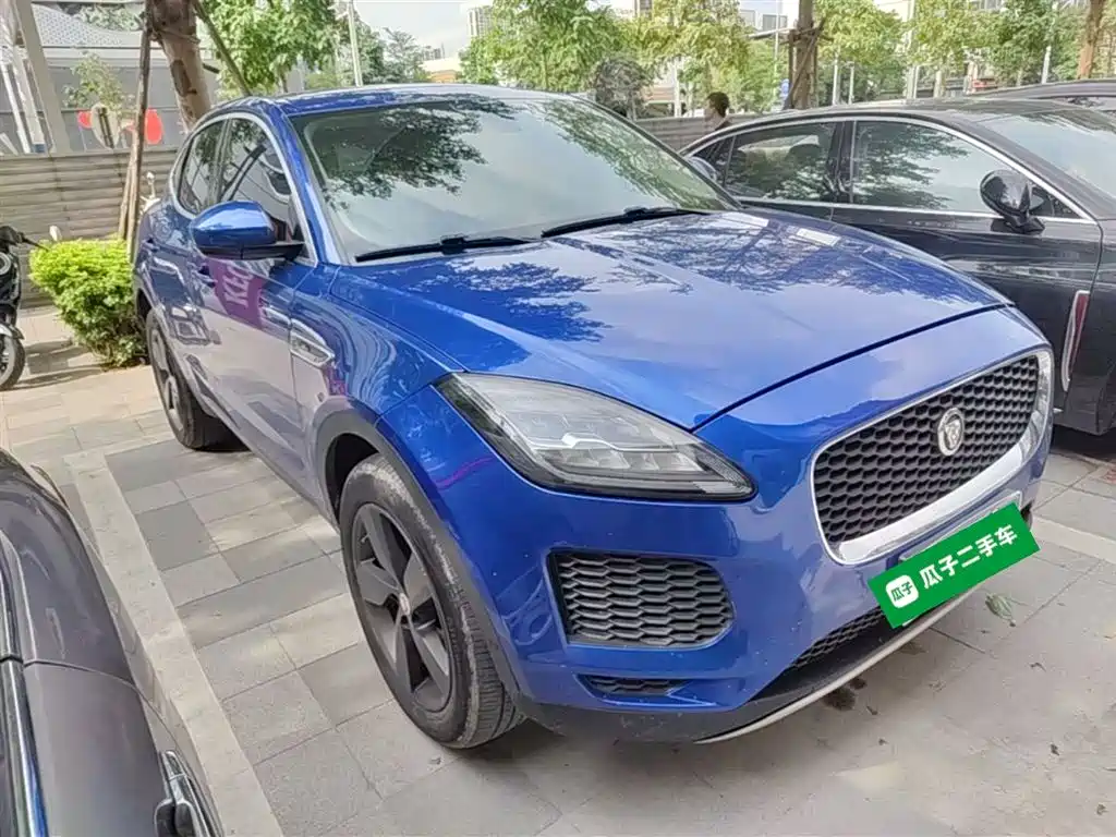 Jaguar E-PACE 2020 — фото 4