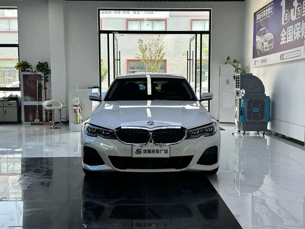 BMW 3 Series 2021