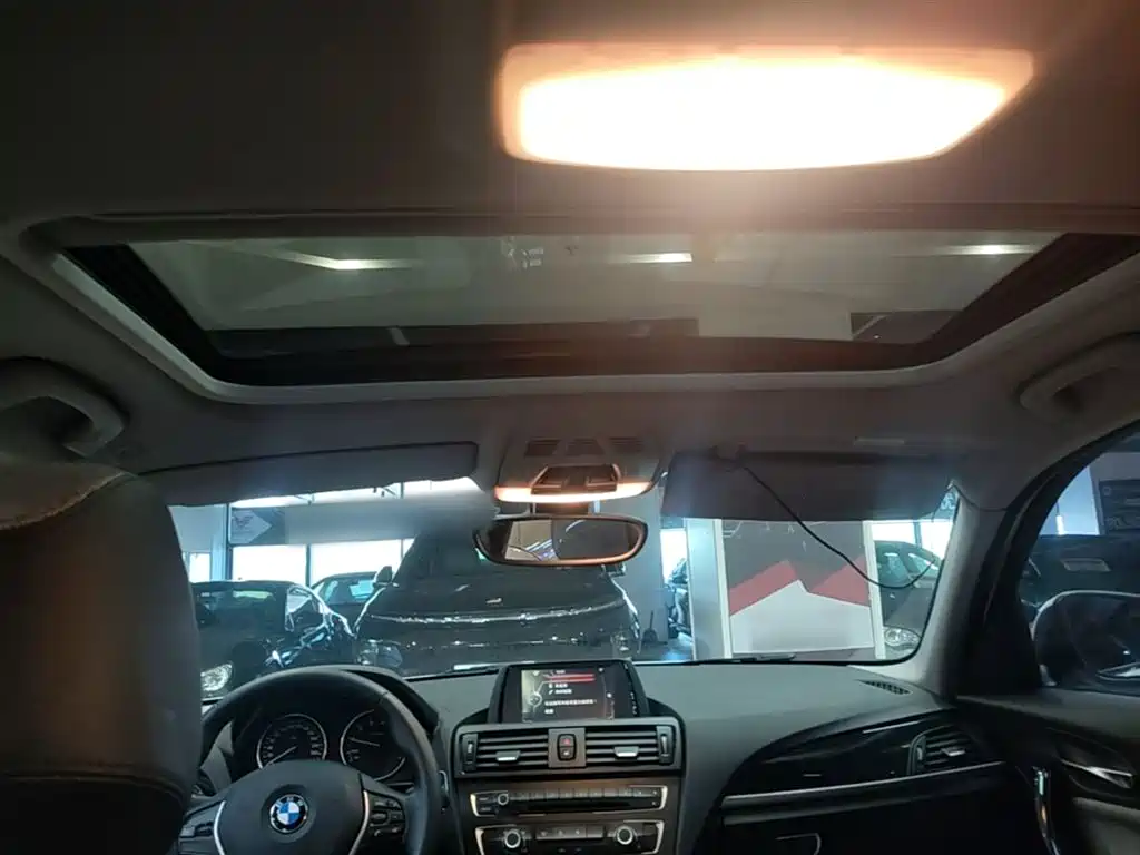 BMW 1 Series 2015 — фото 18
