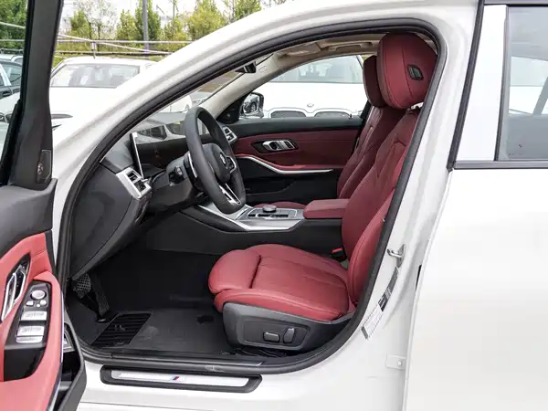 BMW 3 Series 2025