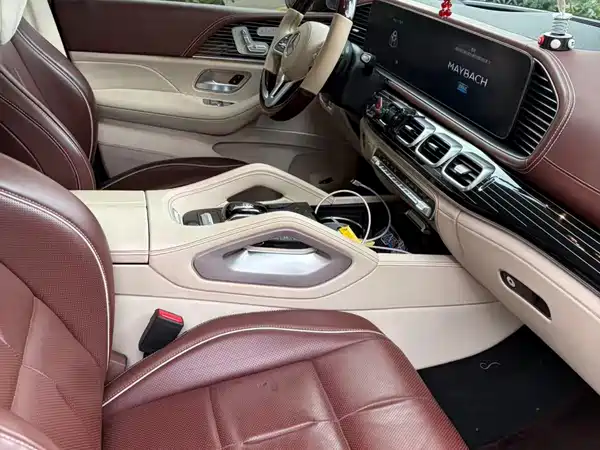 Mercedes-Benz GLS 2021