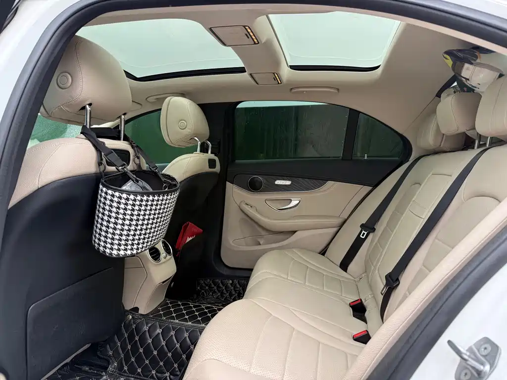Mercedes-Benz C-Class 2017