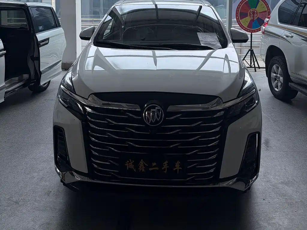 Buick GL8 2024