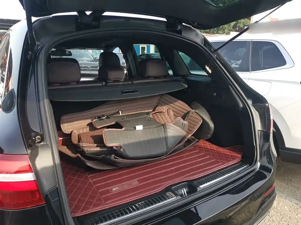 Mercedes-Benz GLC 2017 — фото 19