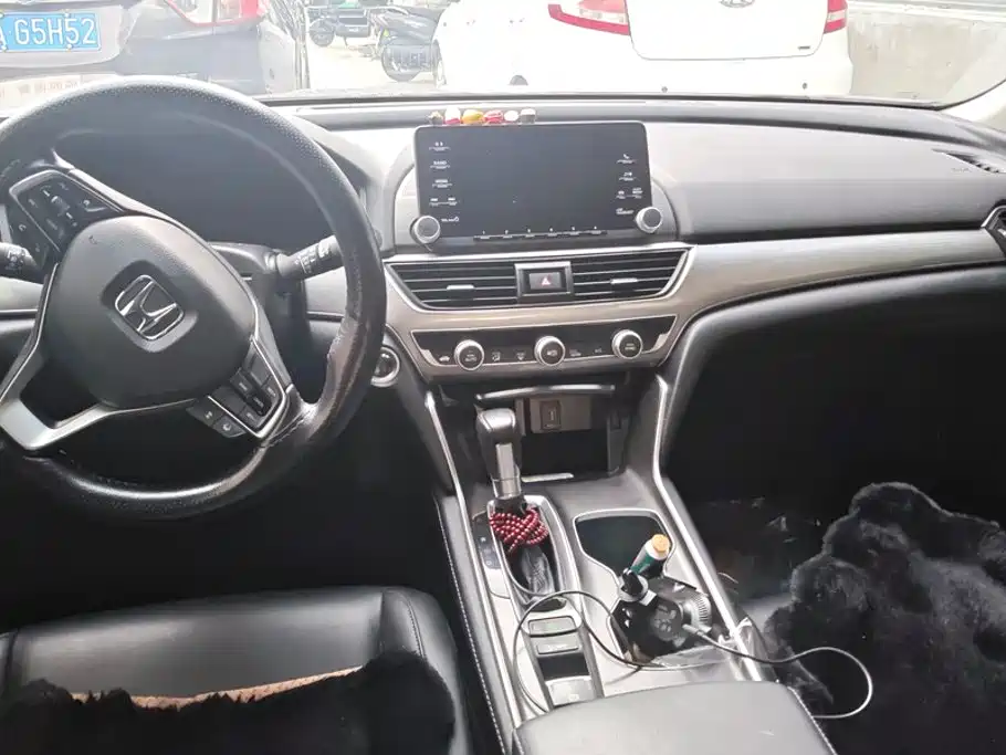 Honda Accord 2021 — фото 13