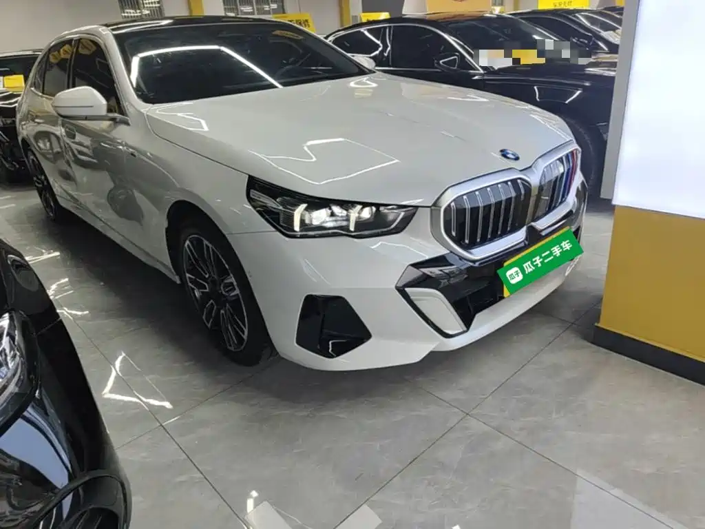 BMW 5 Series 2024