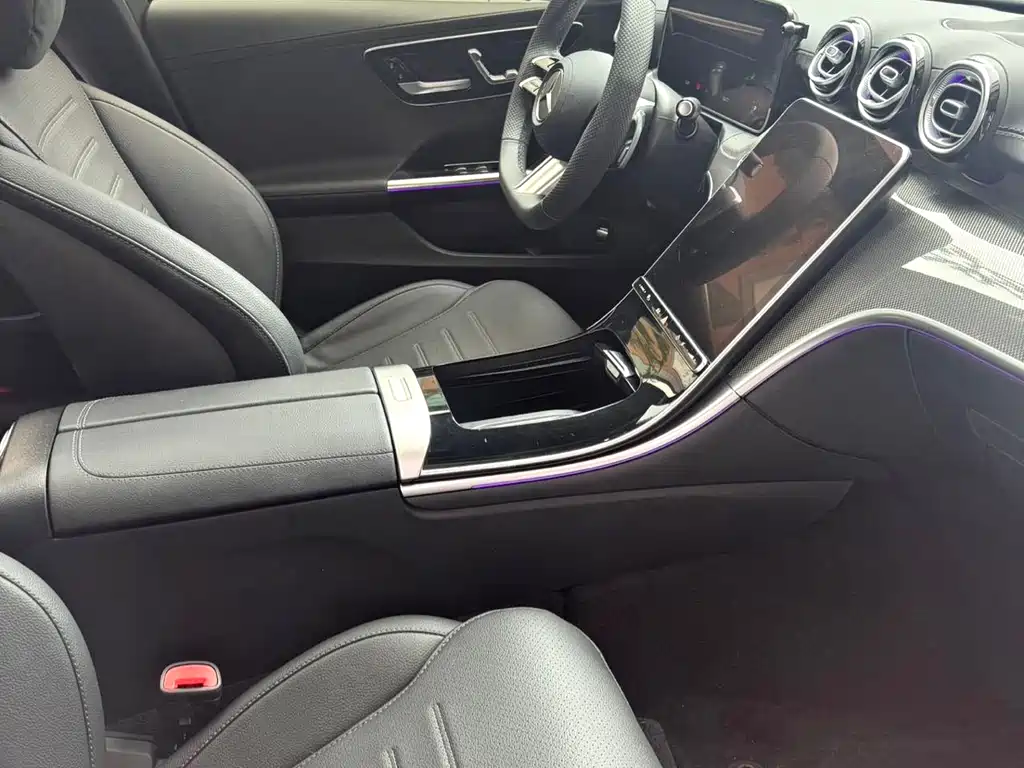 Mercedes-Benz C-Class 2023