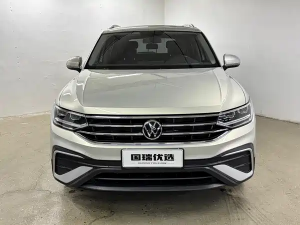 Volkswagen Tiguan L 2022