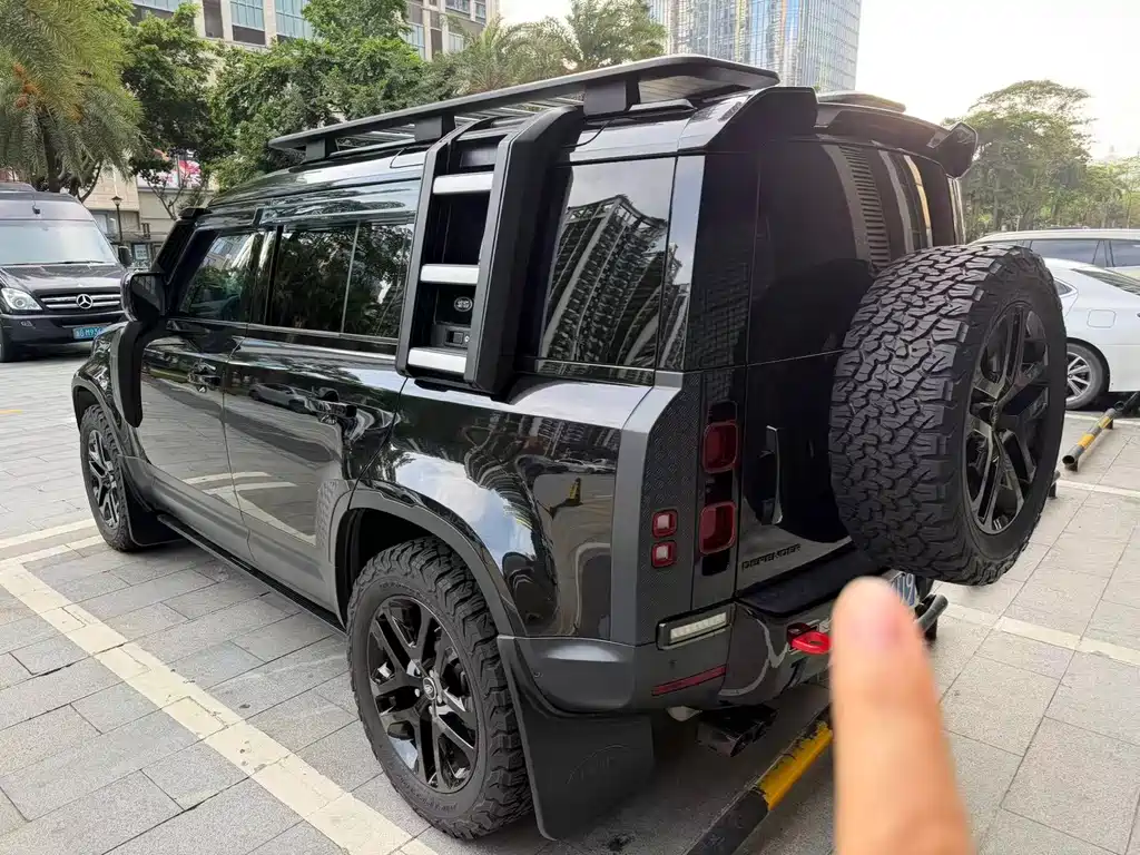 Land Rover Defender 2022 — фото 2