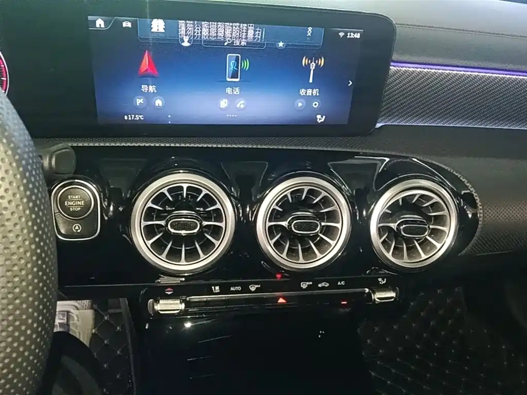 Mercedes-Benz A-Class 2024 — фото 13