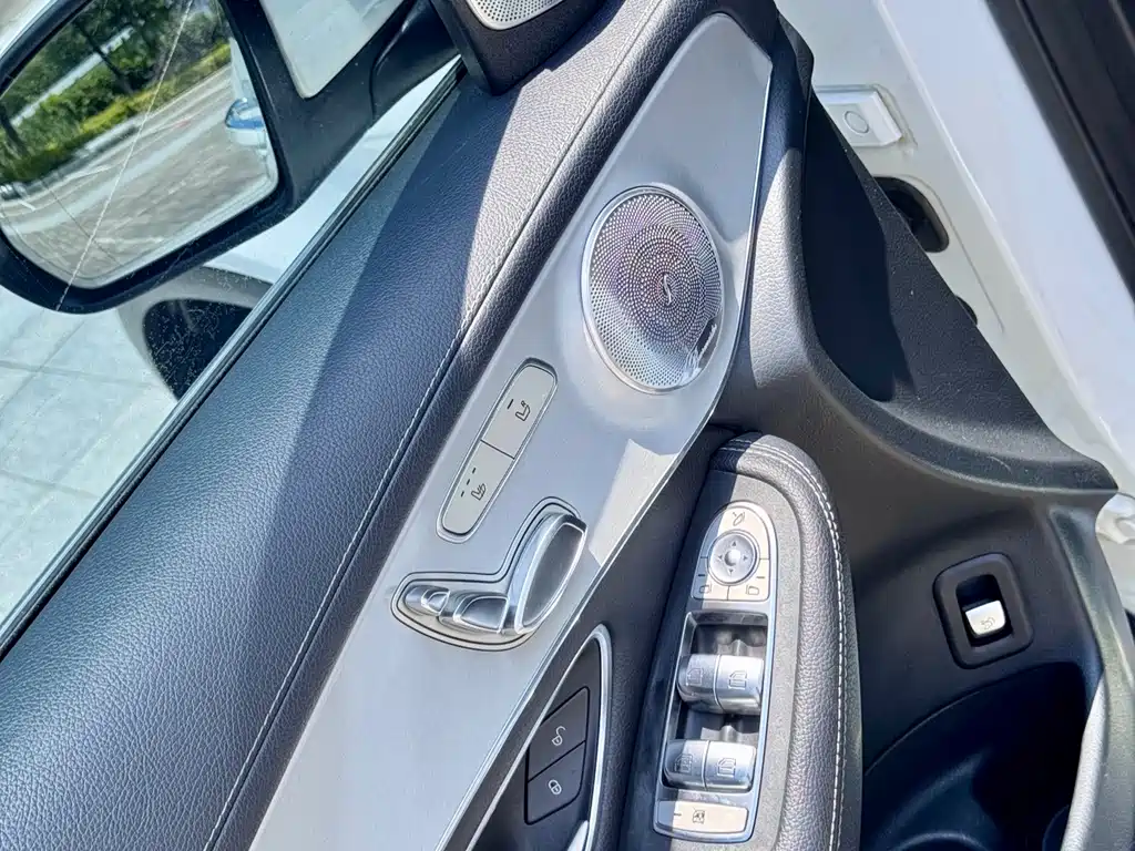 Mercedes-Benz GLC 2020 — фото 16