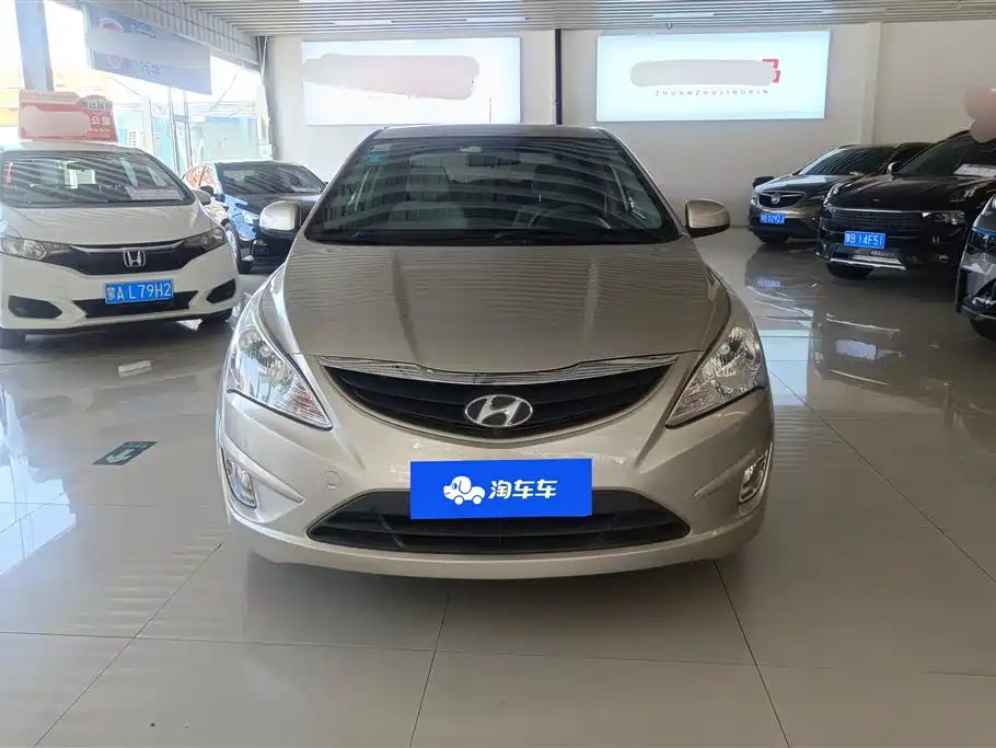 Hyundai Verna 2013