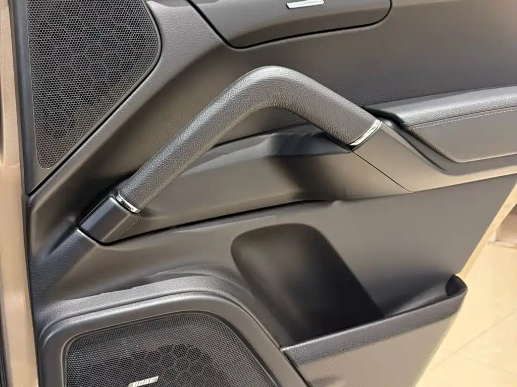 Porsche Cayenne 2017 — фото 12