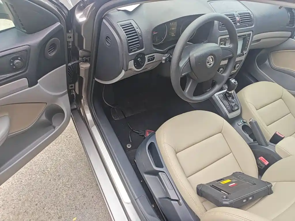 Skoda Octavia 2014 — фото 16