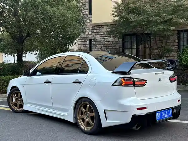 Mitsubishi Lancer EX 2011