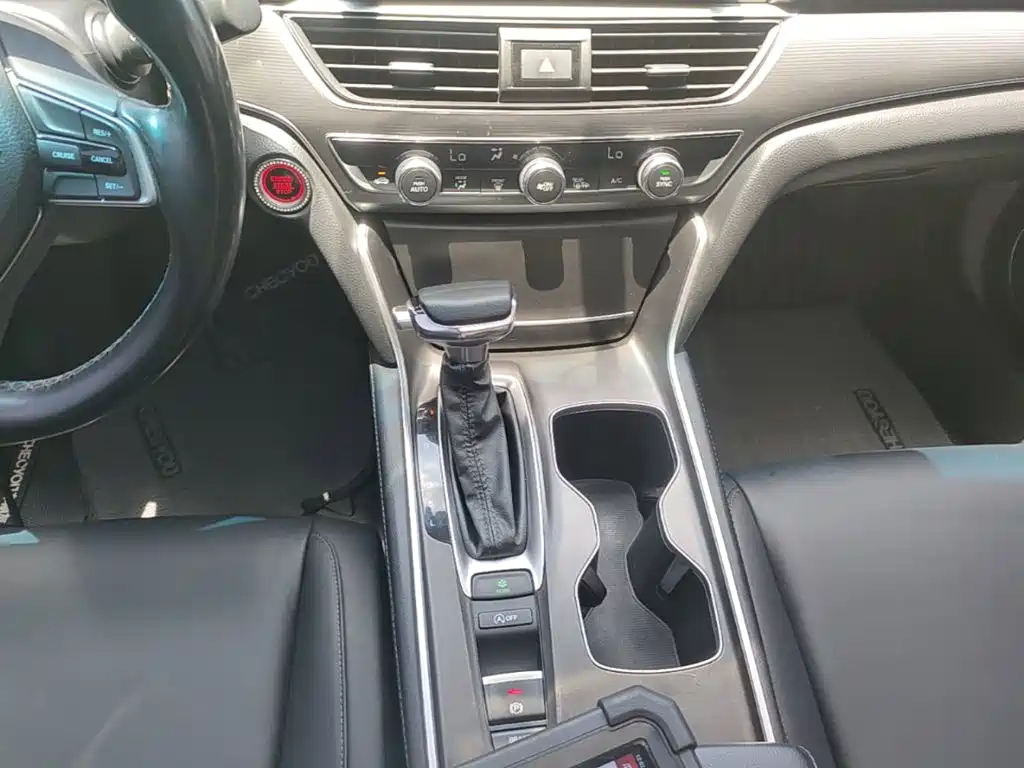 Honda Accord 2019 — фото 14