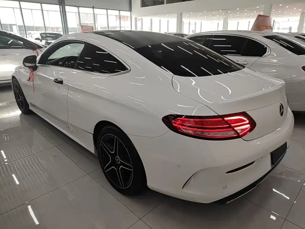 Mercedes-Benz C-Class 2020