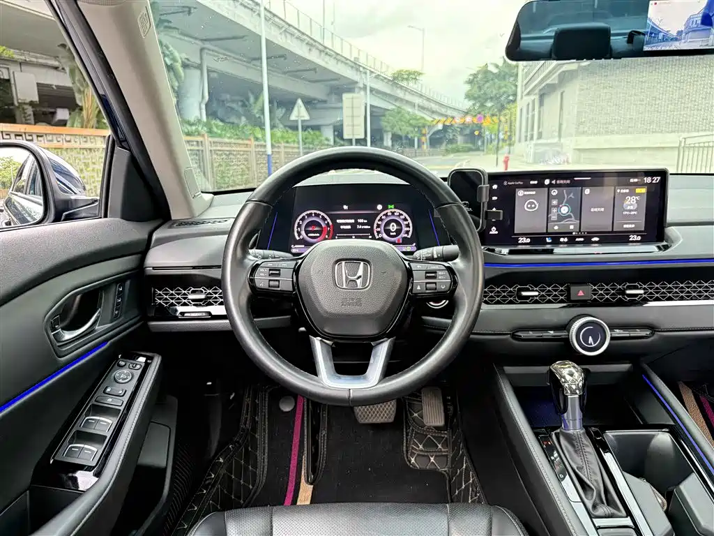 Honda Accord 2023 — фото 10