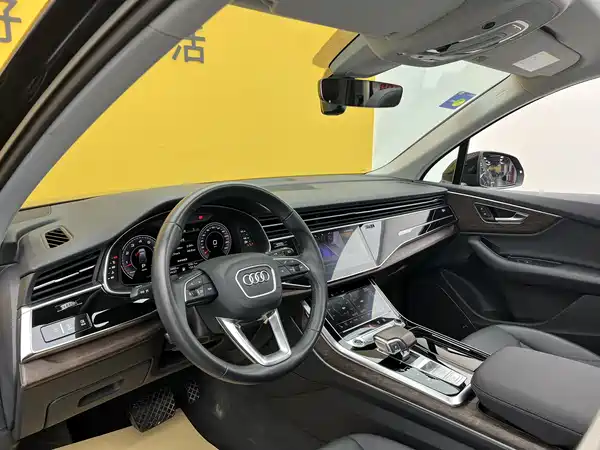 Audi Q7 2022