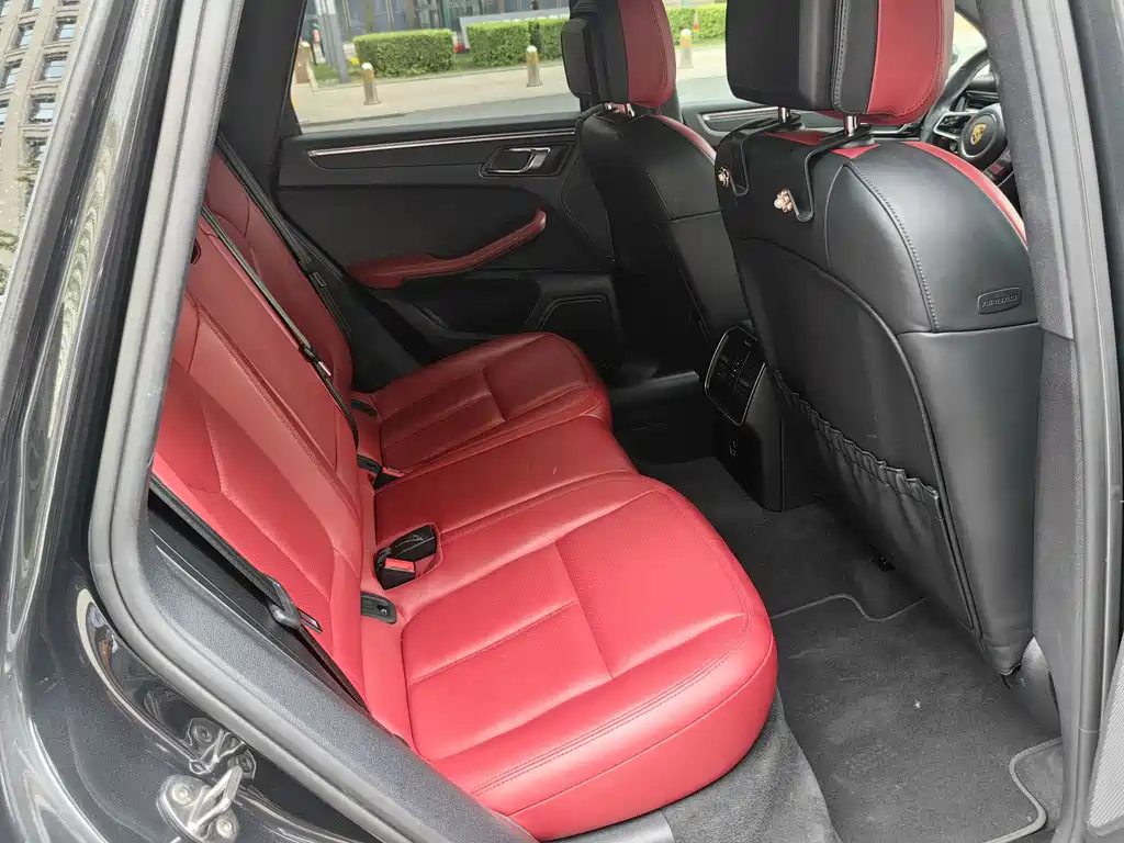 Porsche Macan 2020 — фото 14