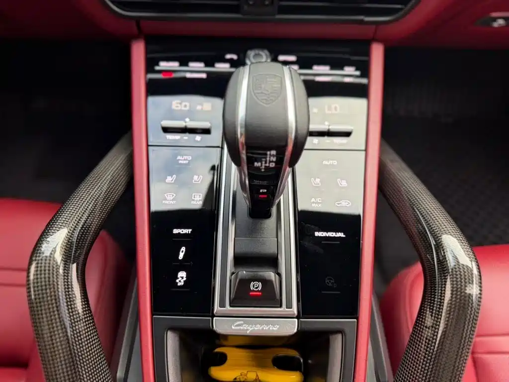 Porsche Cayenne 2020 — фото 10