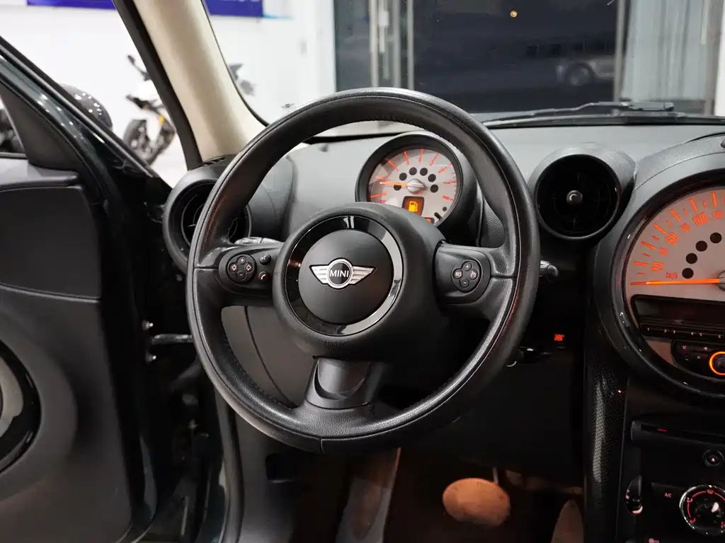 MINI Countryman 2014 — фото 12