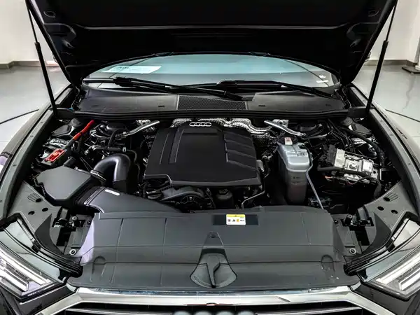 Audi A6L 2022