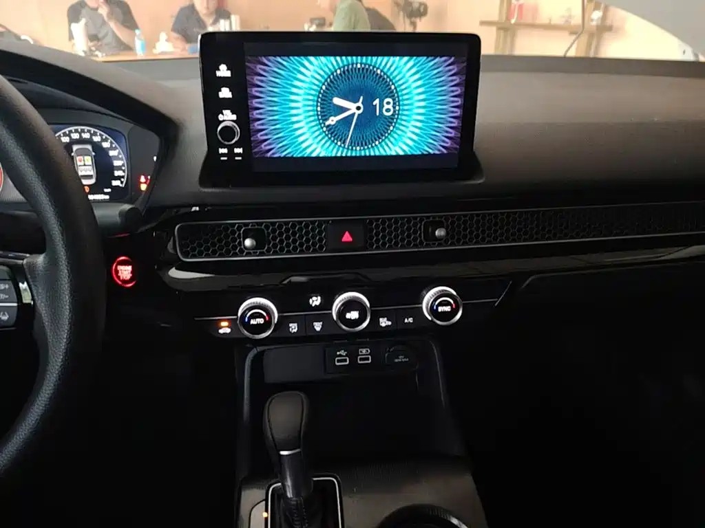 Honda Civic 2023 — фото 13