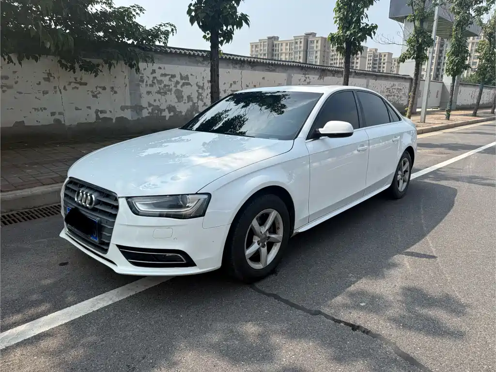 Audi A4L 2014