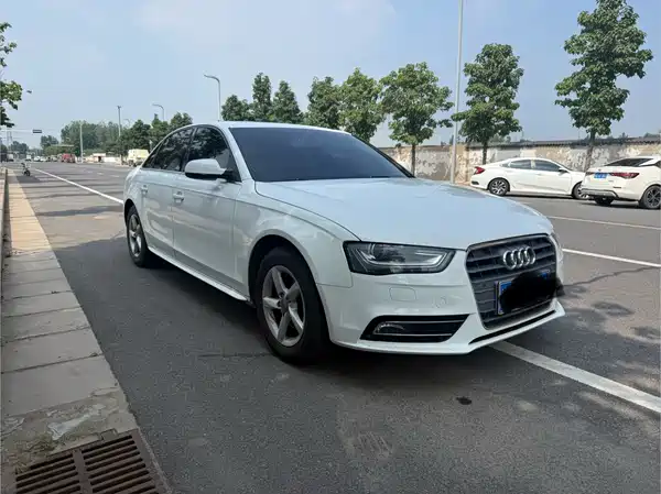 Audi A4L 2014