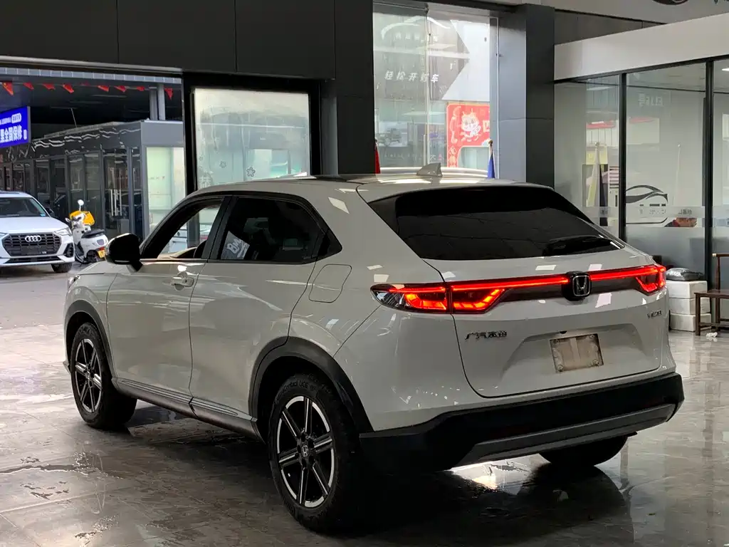 Honda Vezel 2023 — фото 14