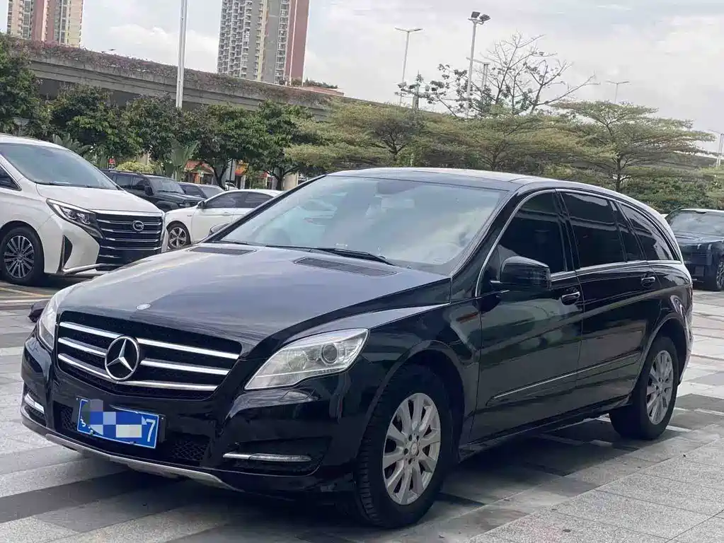 Mercedes-Benz R-Class 2016 — фото 1